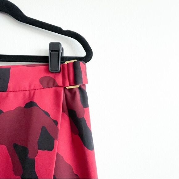 H&M Kilt Skirt Wrap Around Red Black Camo Side Buckle Women's 6 - Picture 5 of 10